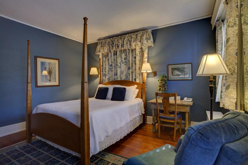 Brown Street Inn Bed And Breakfast Iowa City Extérieur photo